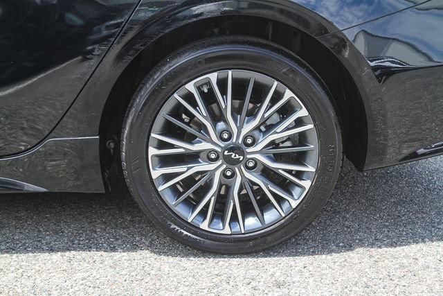 Certified 2024 Kia Forte GT-Line FWD image 12