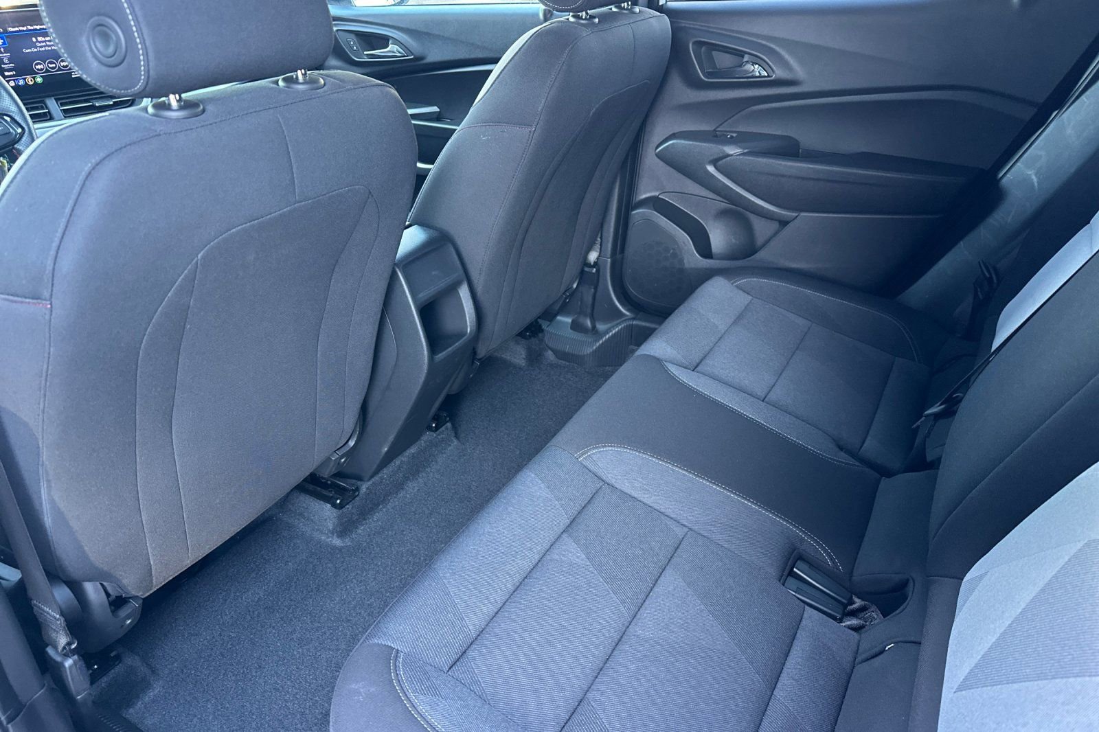 Used 2025 Chevrolet Trax RS image 15