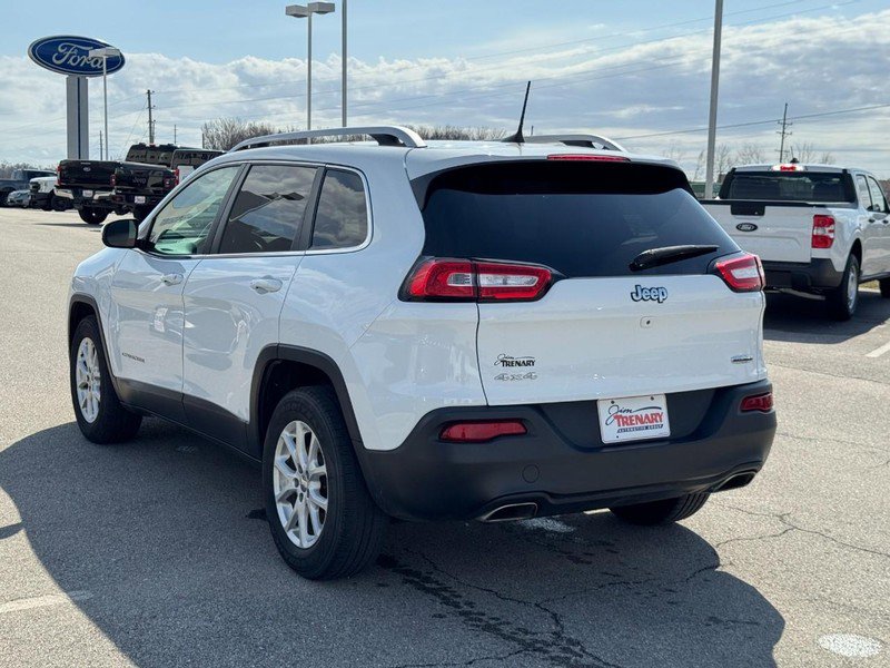 Used 2016 Jeep Cherokee Latitude image 6