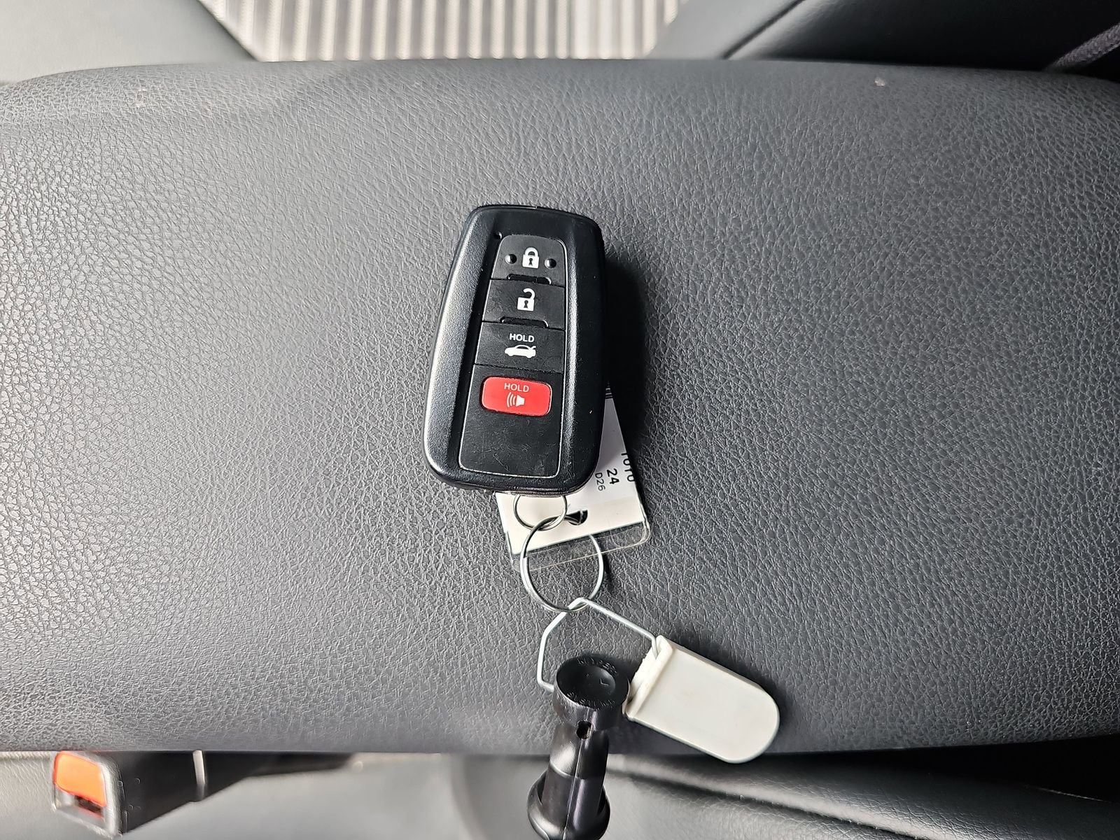 Used 2024 Toyota Camry SE w/ Convenience Package FWD image 10