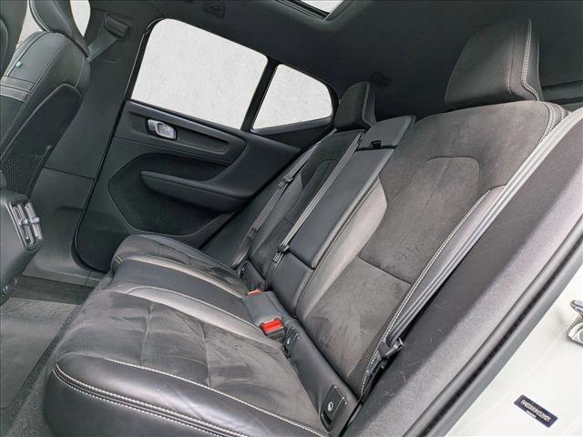 Certified 2021 Volvo XC40 P8 Recharge image 20