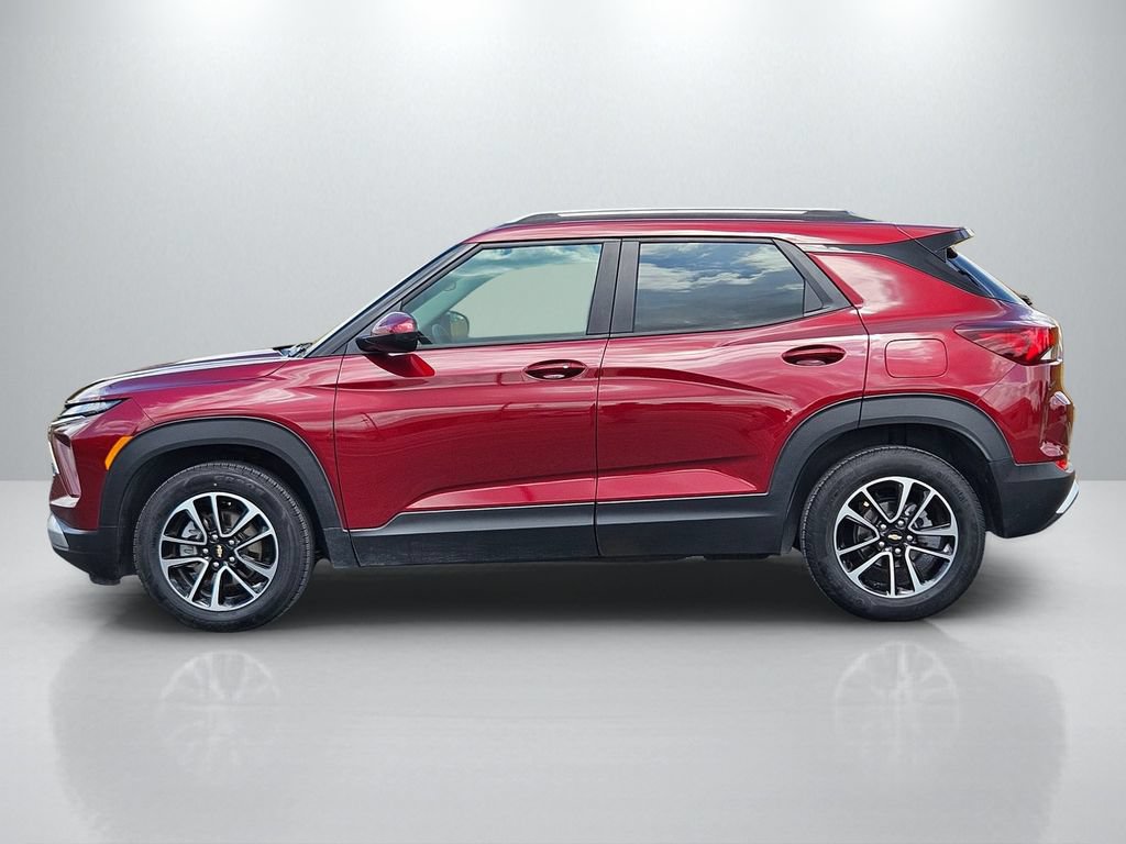 Used 2025 Chevrolet TrailBlazer LT FWD image 7