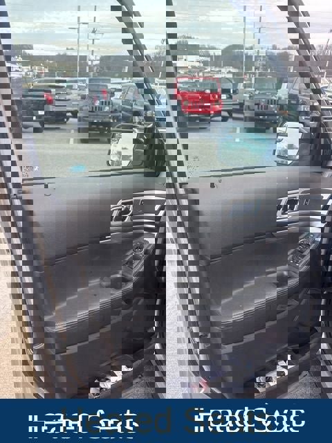 Used 2013 Ford Explorer XLT image 18