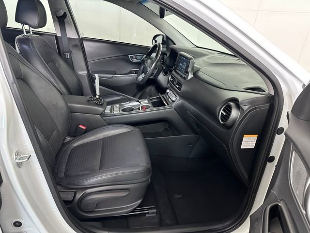 Used 2021 Hyundai Kona Limited image 28