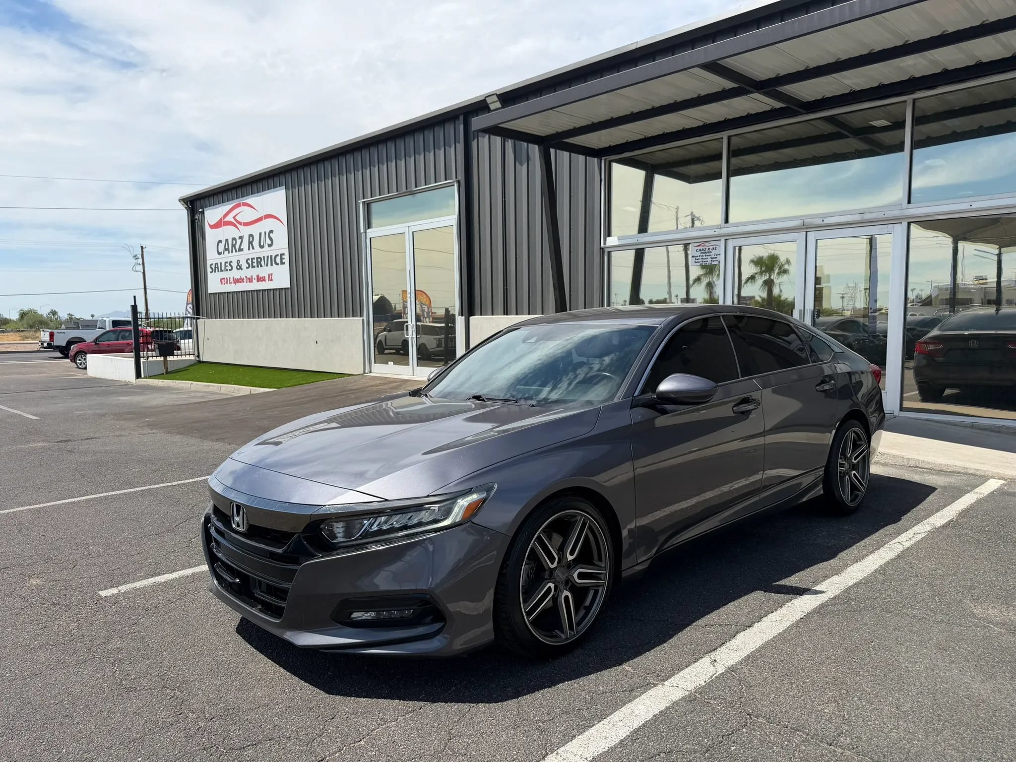 Used 2018 Honda Accord Sport image 3
