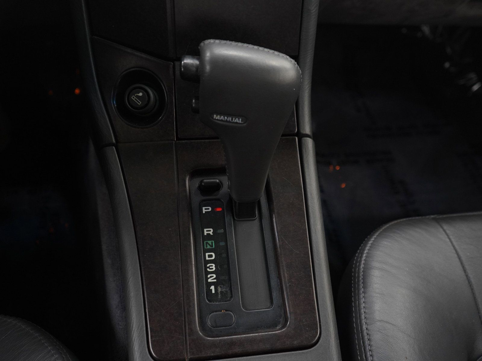 Used 1992 Subaru SVX AWD image 17