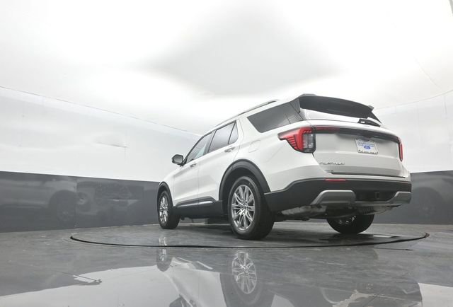 New 2026 Ford Explorer Platinum RWD image 34