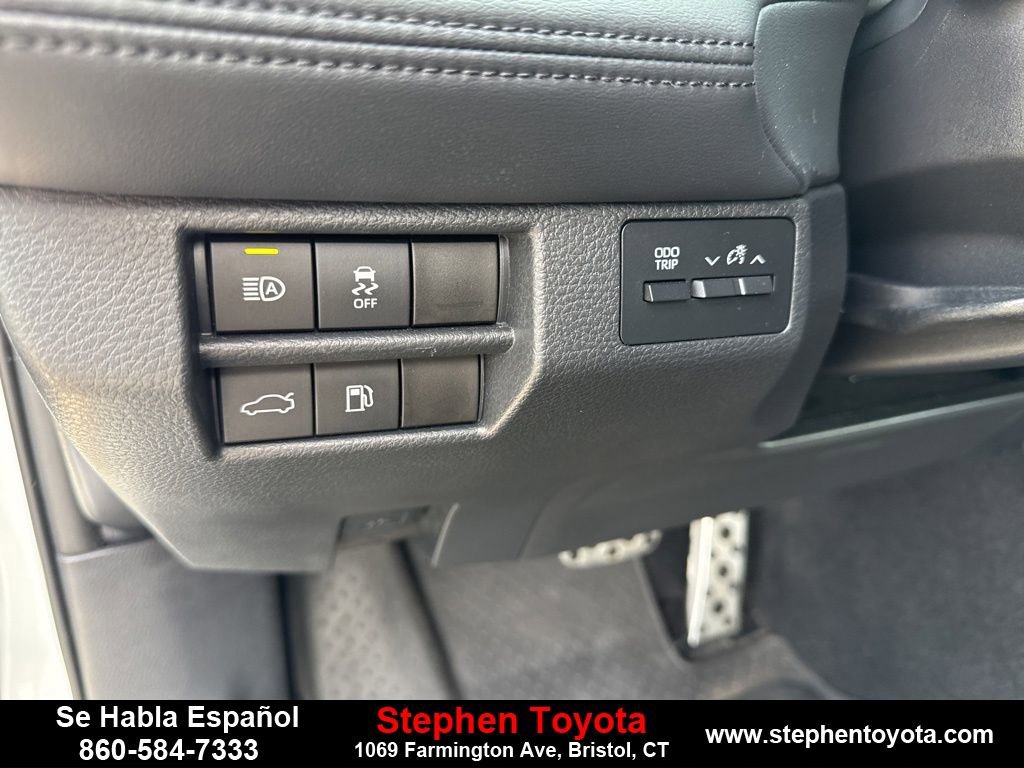 Used 2019 Toyota Avalon XSE w/ All Weather Liner Package image 14