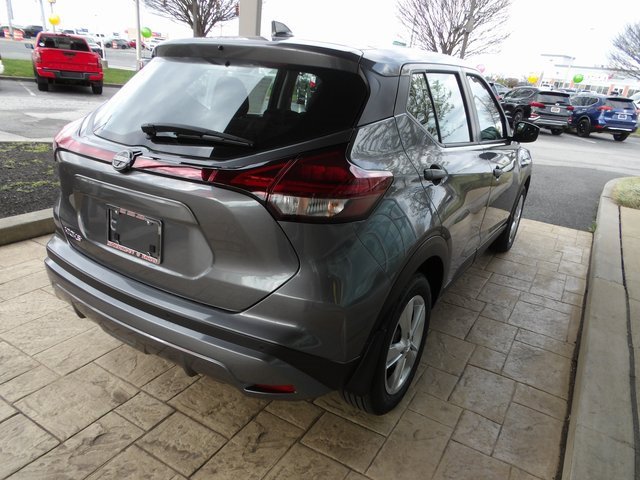 Used 2025 Nissan Kicks Play S image 7