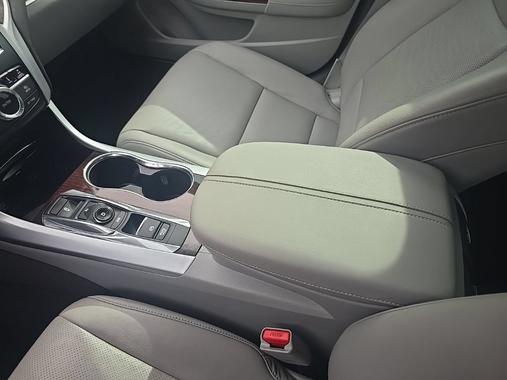 Used 2017 Acura TLX V6 w/ Technology Package FWD image 27