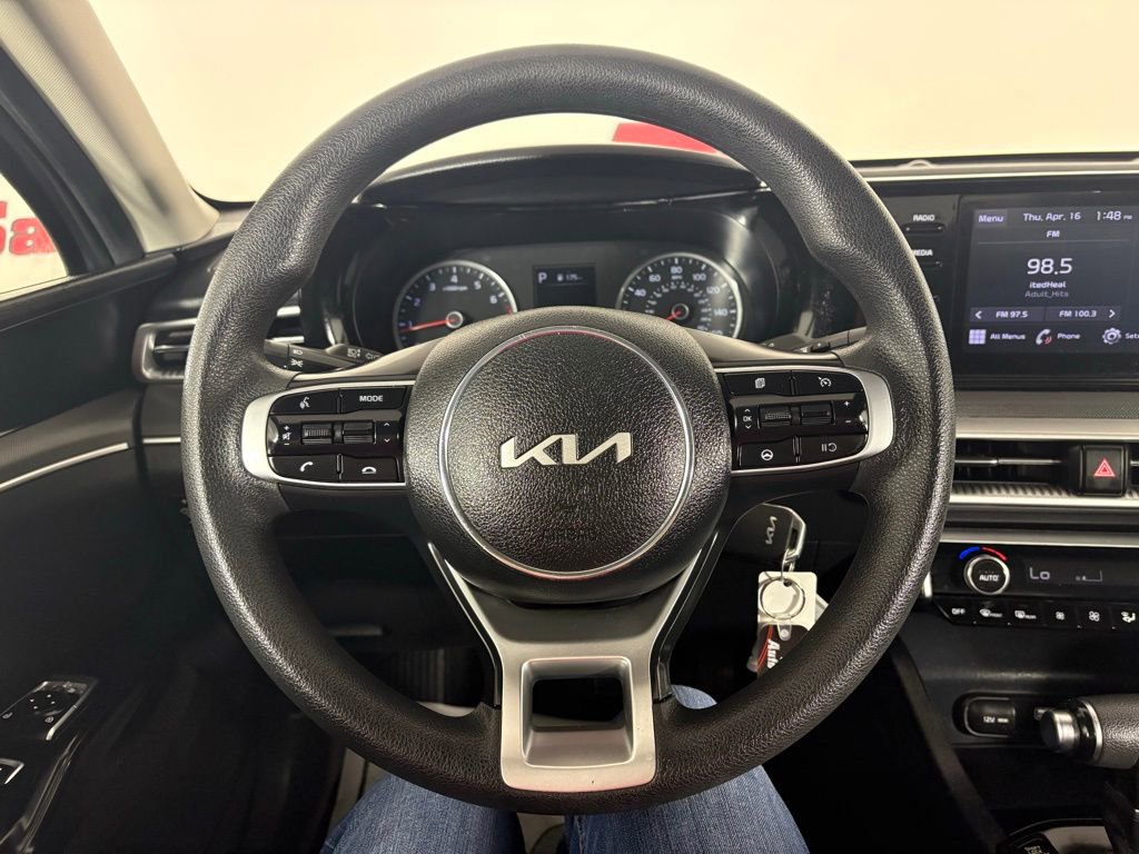 Used 2022 Kia K5 LX FWD image 19