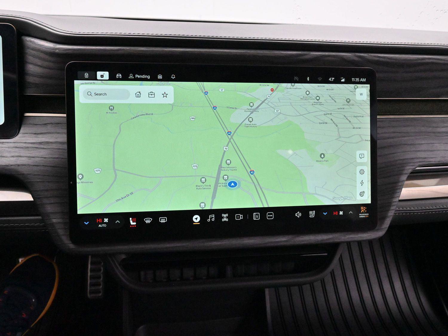 Used 2022 Rivian R1T Adventure image 18