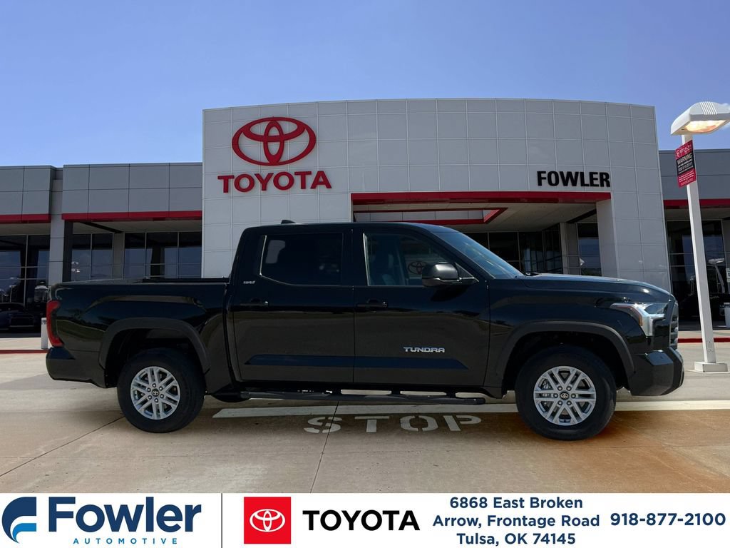 Certified 2025 Toyota Tundra SR5 w/ SR5 Premium Package AWD/4WD image 7
