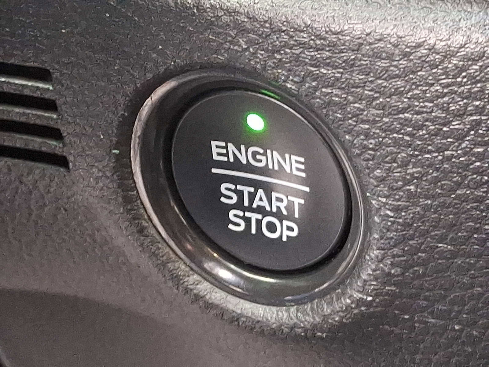 Certified 2023 Ford Ranger Lariat w/ Tremor Off-Road Package image 25