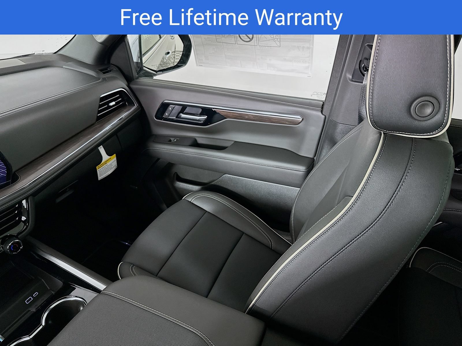New 2026 Chevrolet Tahoe Premier w/ Sun And Tow Package AWD/4WD image 26