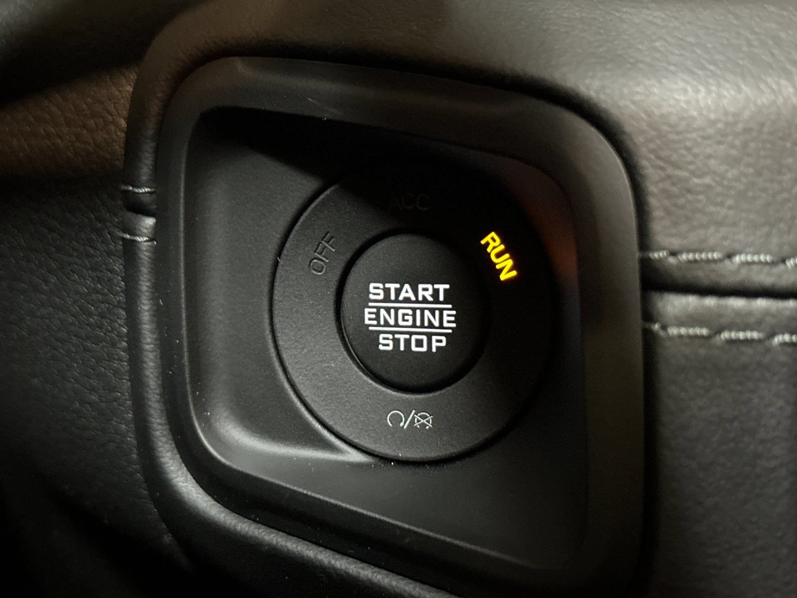 New 2025 Jeep Wrangler Unlimited Sahara w/ Safety Group AWD/4WD image 22