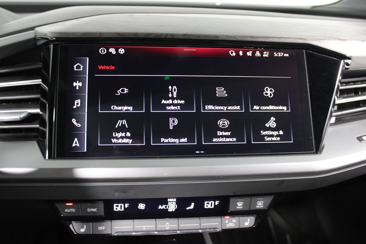 Used 2025 Audi Q4 e-tron Premium Plus w/ Premium Plus AWD/4WD image 19