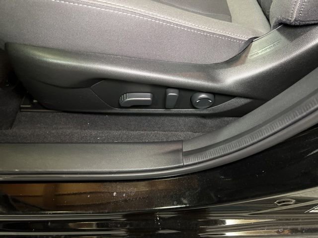 Certified 2025 Subaru Crosstrek 2.0i Premium image 46