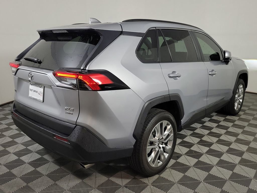 Used 2025 Toyota RAV4 XLE Premium w/ Weather Package AWD/4WD image 6