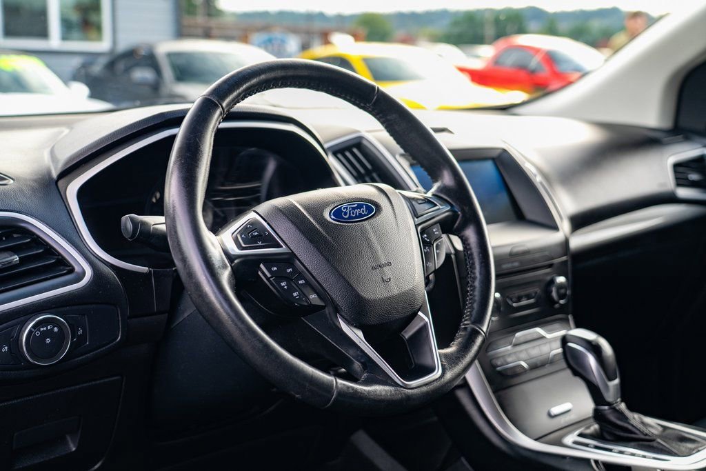 Used 2017 Ford Edge SEL w/ Canadian Touring Package image 14