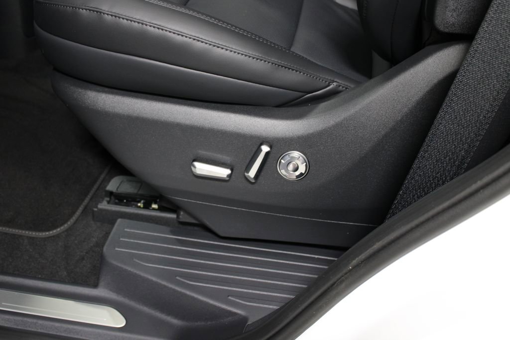 New 2026 Lincoln Navigator Reserve w/ Jet Appearance Package image 26
