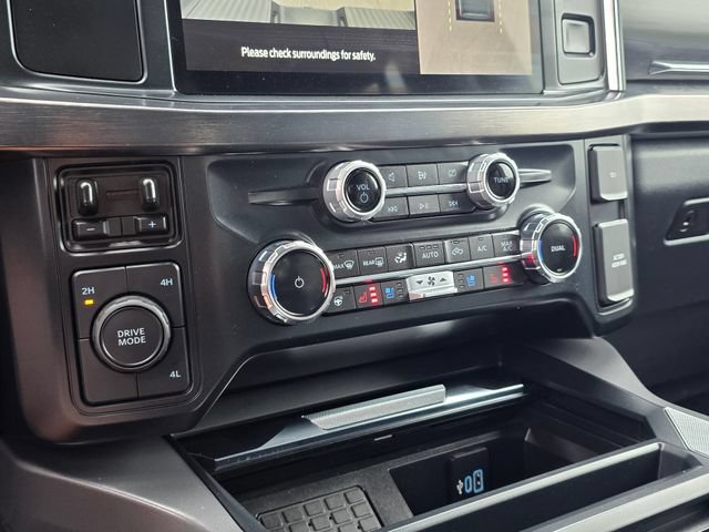 Used 2024 Ford F250 Lariat AWD/4WD image 27