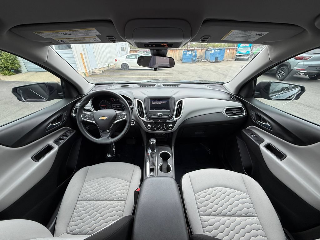 Used 2020 Chevrolet Equinox LS w/ LS Convenience Package FWD image 17