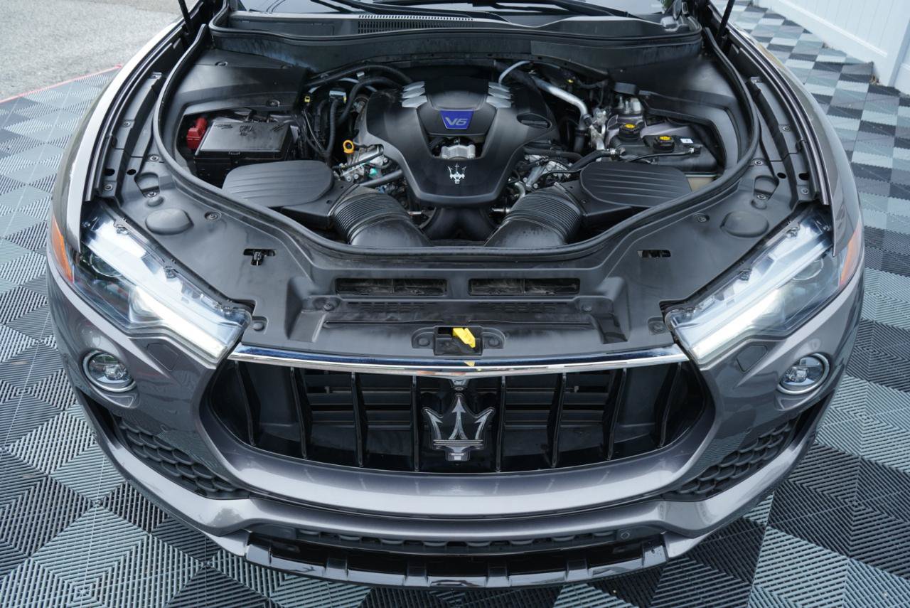 Used 2018 Maserati Levante S GranSport AWD/4WD image 76
