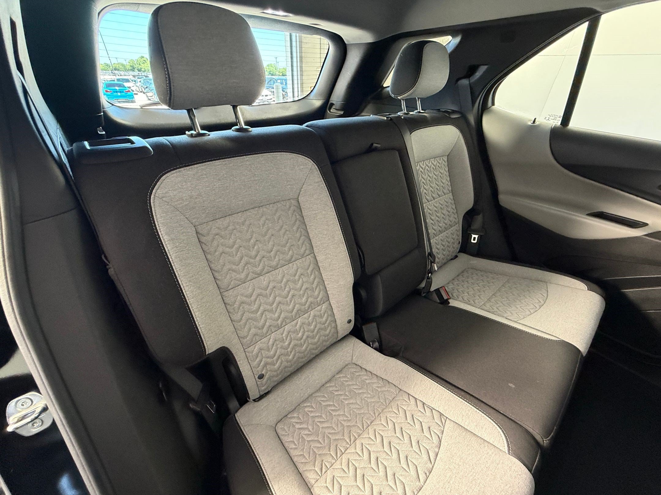 Used 2023 Chevrolet Equinox LS FWD image 31