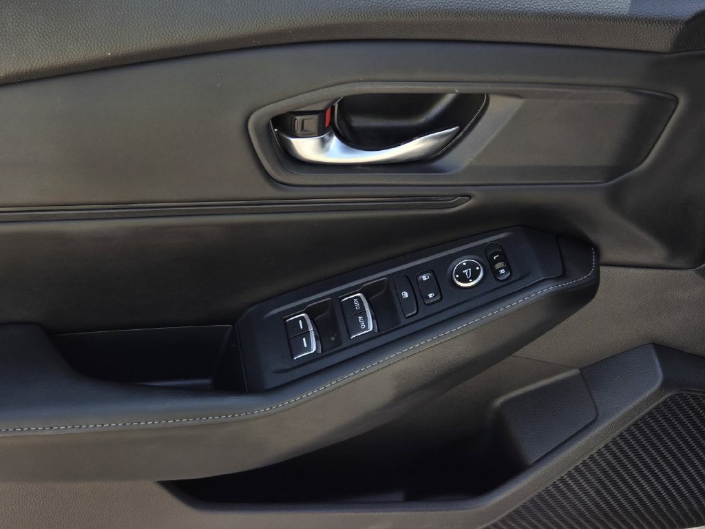 Used 2023 Honda Accord Sport image 16
