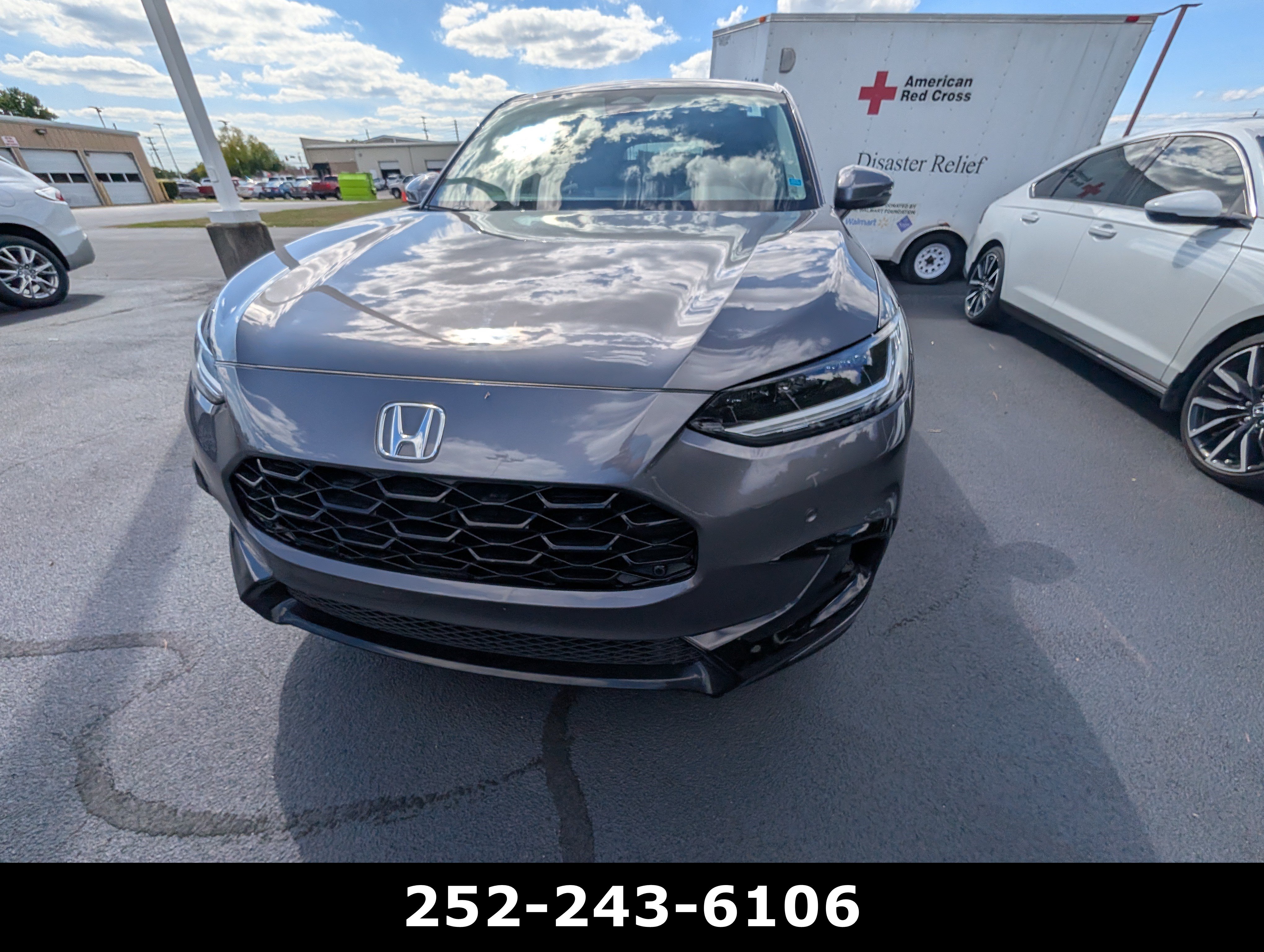 Used 2025 Honda HR-V EX-L image 9