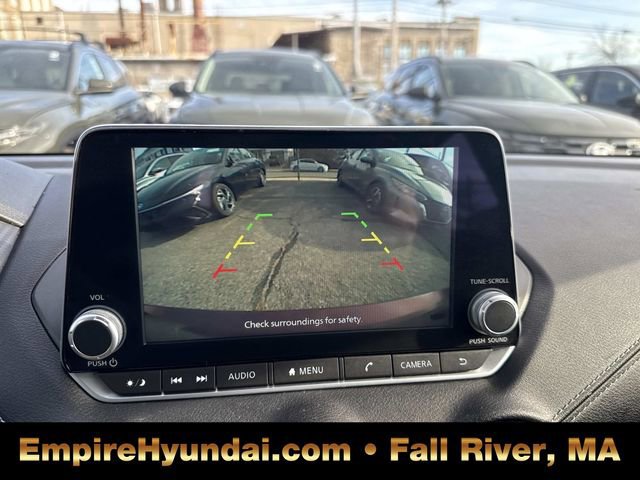 Used 2023 Nissan Sentra SV image 25