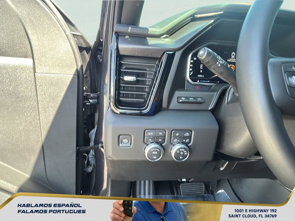 Used 2025 GMC Sierra 2500 AT4 w/ AT4 Premium Plus Package image 15
