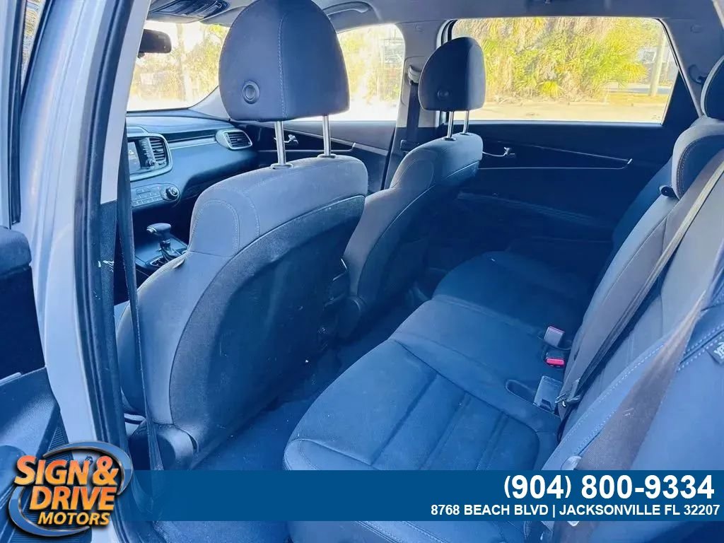 Used 2019 Kia Sorento L FWD image 7