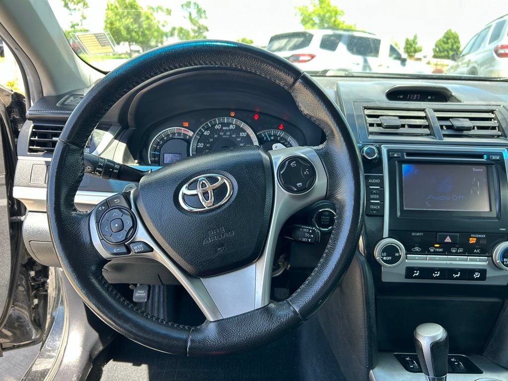 Used 2012 Toyota Camry SE w/ Leather Pkg FWD image 22