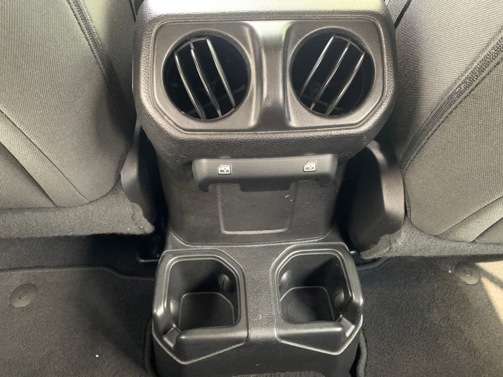 Used 2019 Jeep Wrangler Unlimited Sport S AWD/4WD image 22