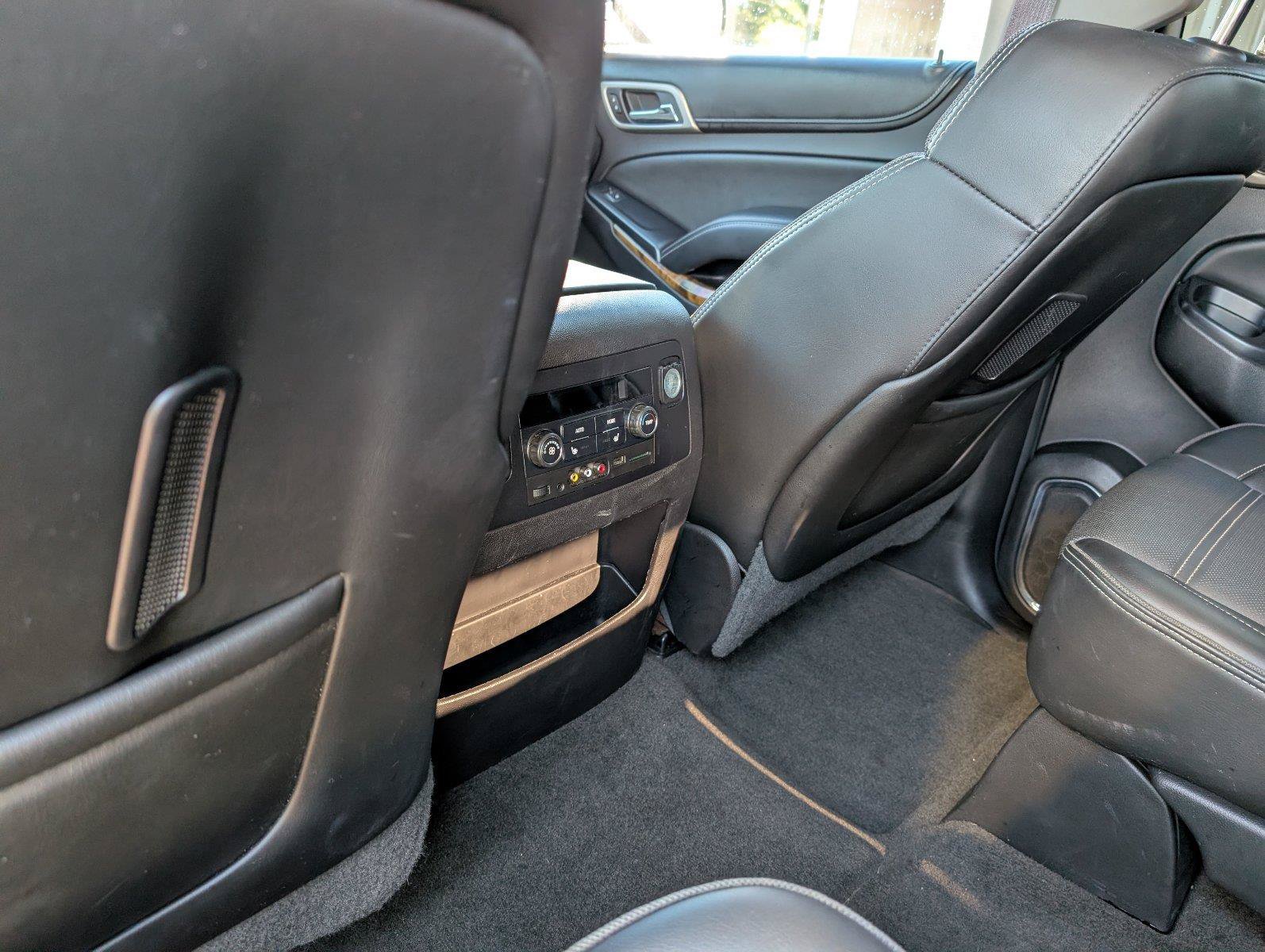 Used 2015 GMC Yukon Denali w/ Premium Package RWD image 34