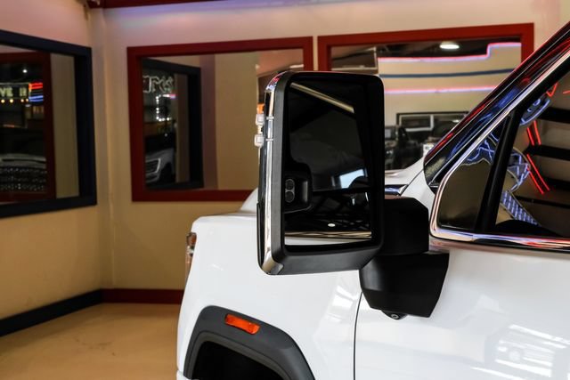 Used 2022 GMC Sierra 3500 Denali AWD/4WD image 32
