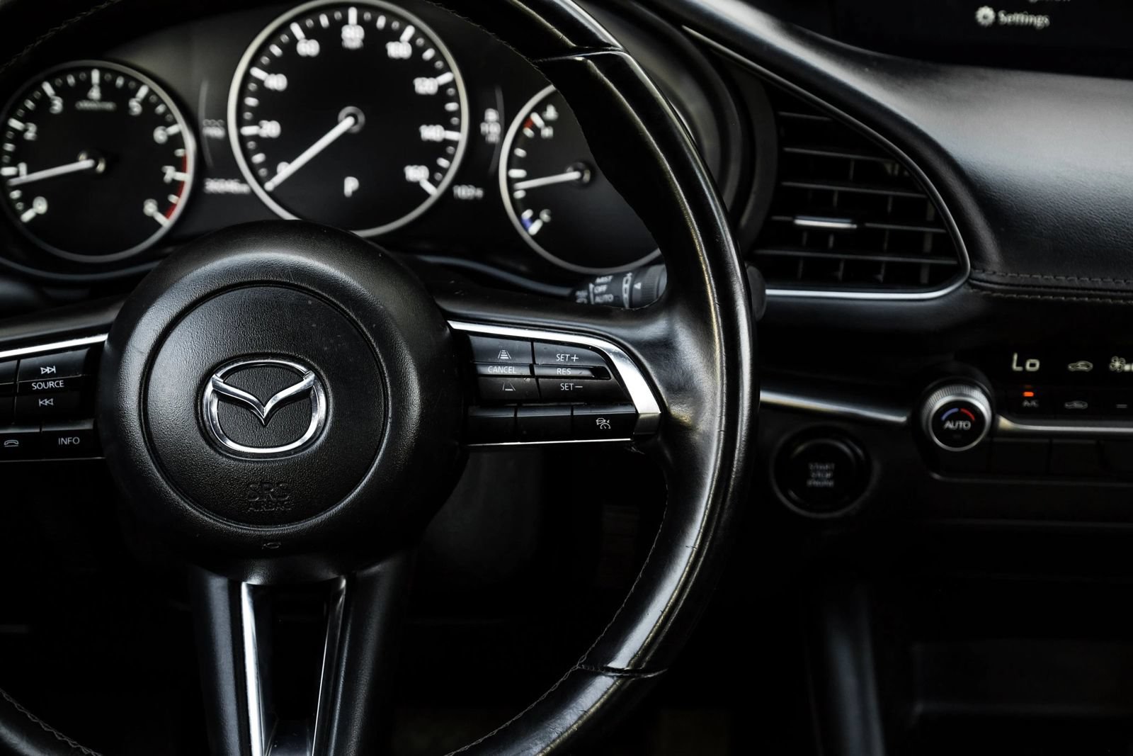 Used 2024 MAZDA MAZDA3 s FWD image 15