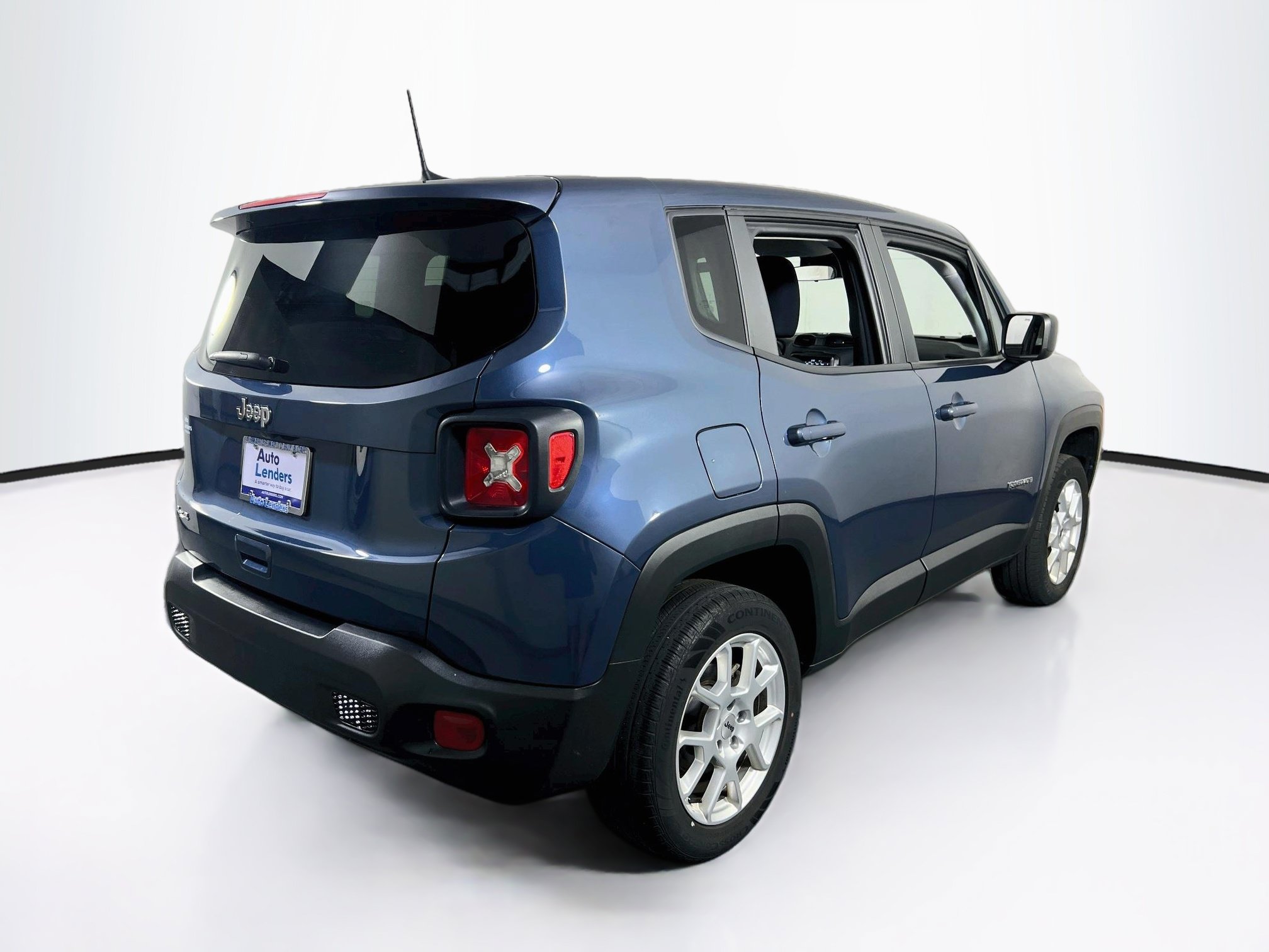 Used 2023 Jeep Renegade Latitude AWD/4WD image 5