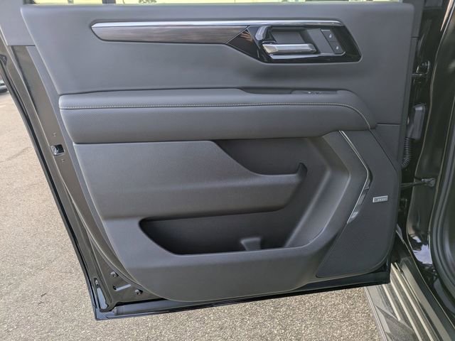 New 2025 Chevrolet Suburban Premier w/ Sun And Tow Package image 27