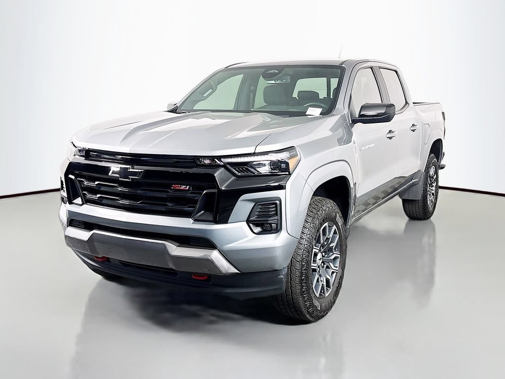 Certified 2024 Chevrolet Colorado Z71 w/ Z71 Convenience Package 2 AWD/4WD image 3