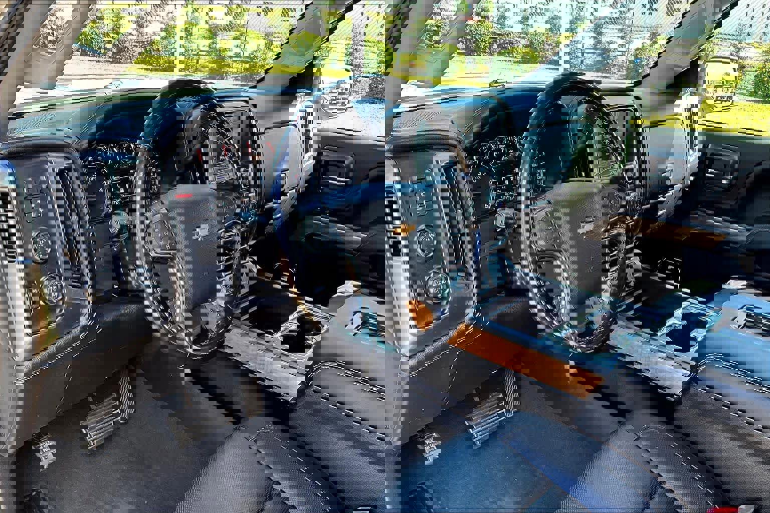 Used 2019 Chevrolet Silverado 2500 LTZ w/ Duramax Plus Package image 17