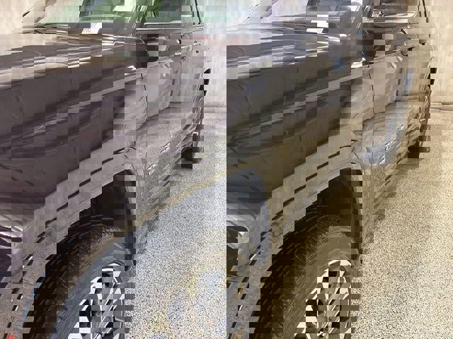 Used 2023 Jeep Grand Cherokee L Overland image 12