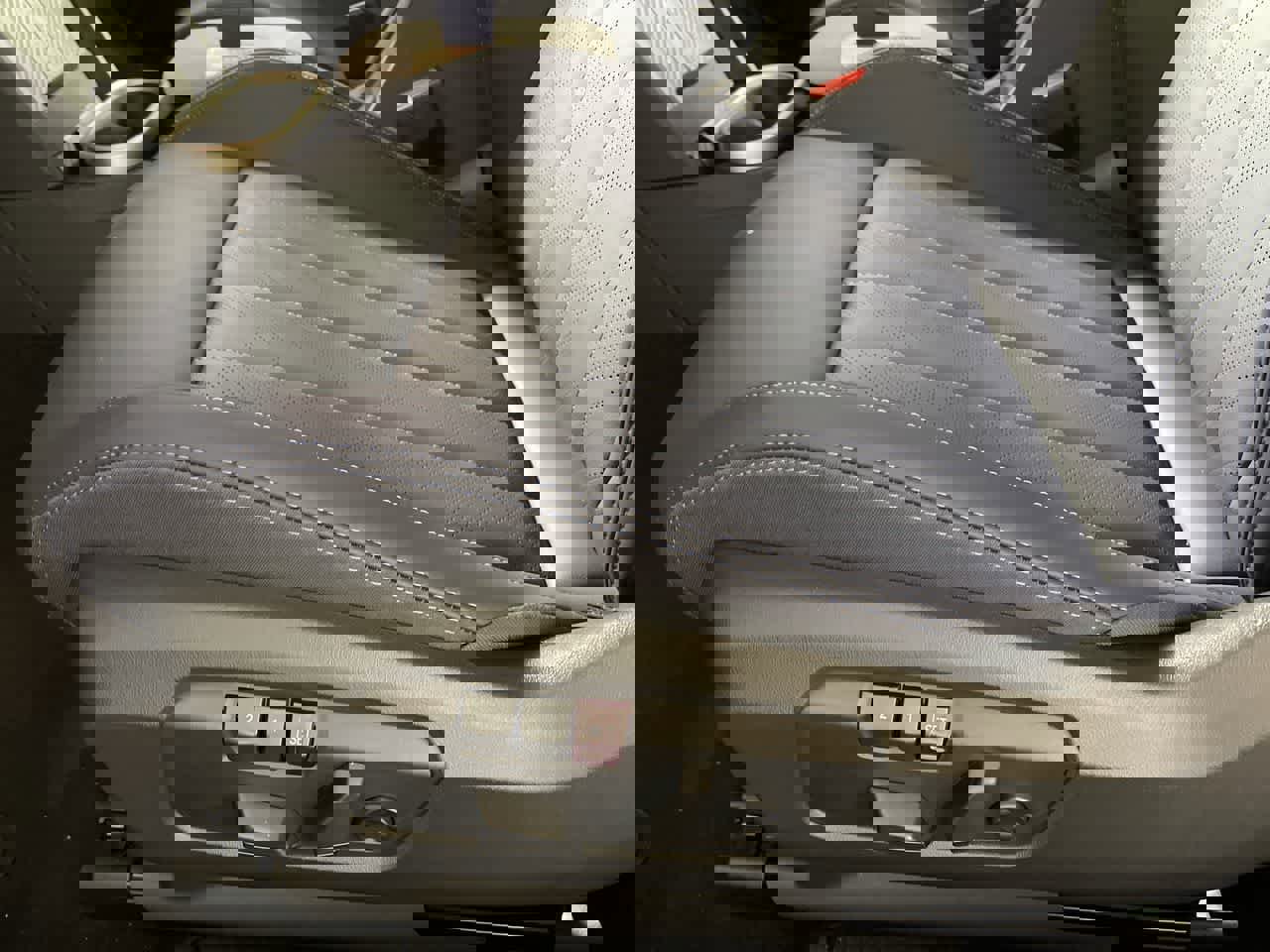 Used 2025 MINI Cooper S image 10