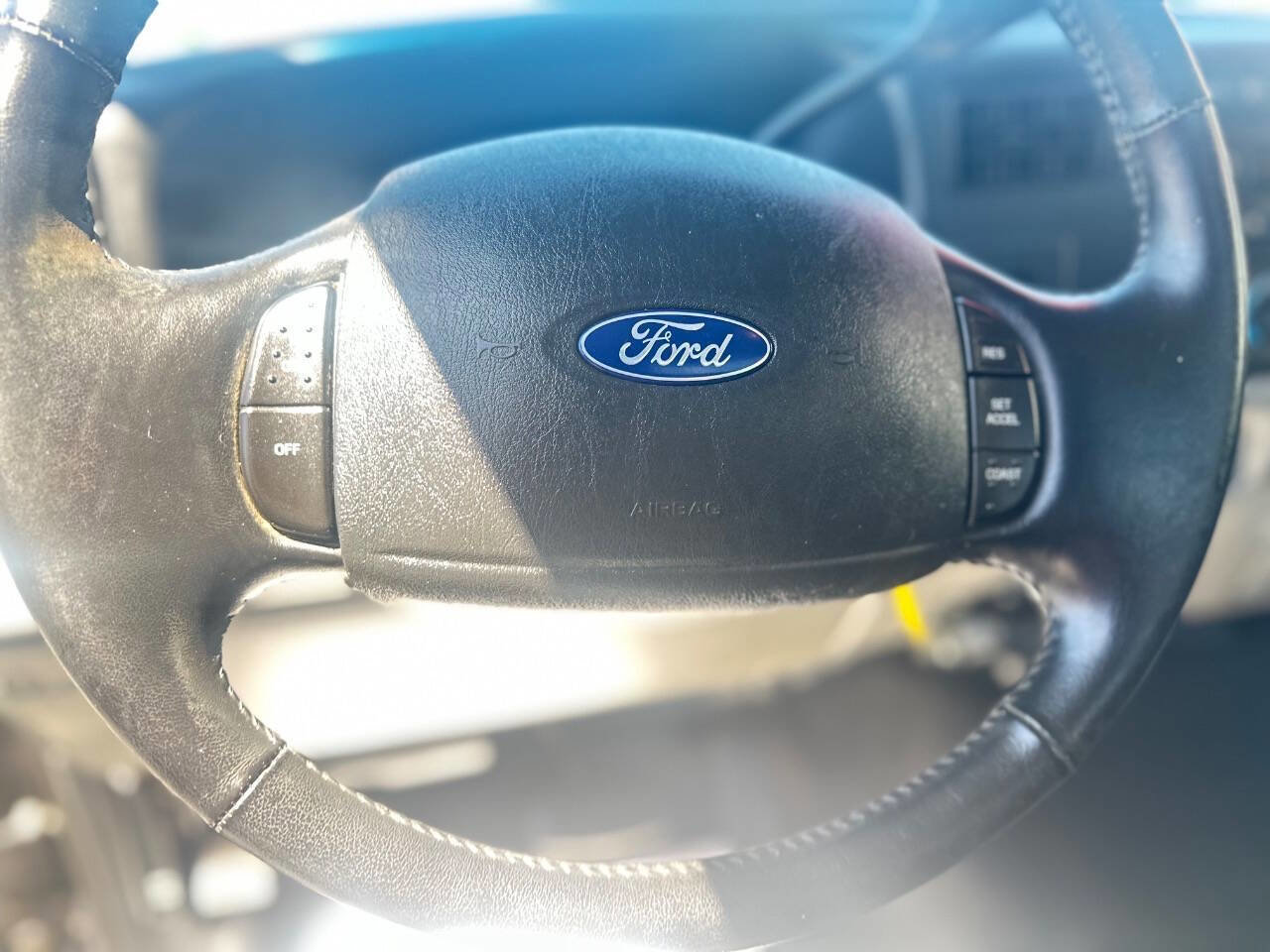 Used 2003 Ford F250 XLT image 22