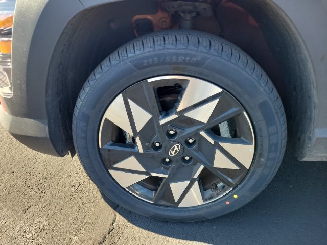 Used 2025 Hyundai Kona SEL AWD/4WD image 17
