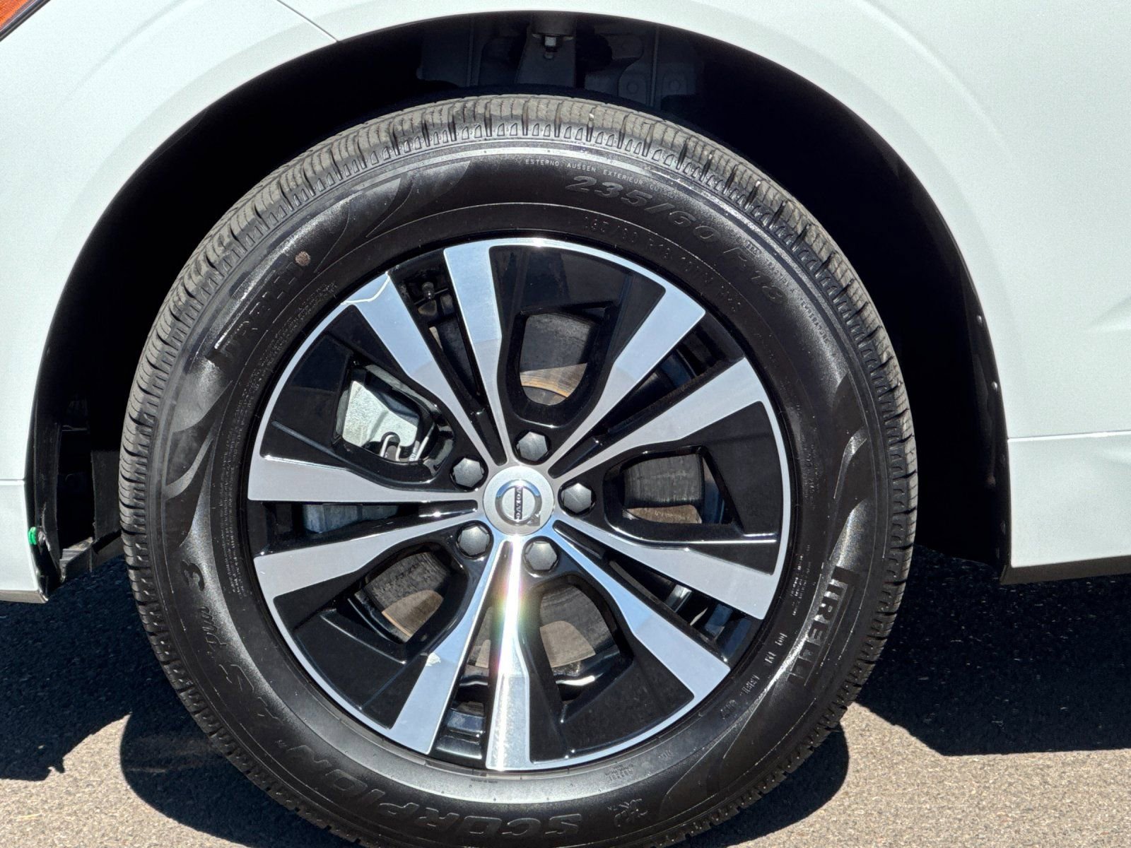 Used 2022 Volvo XC60 T8 Inscription Expression image 26