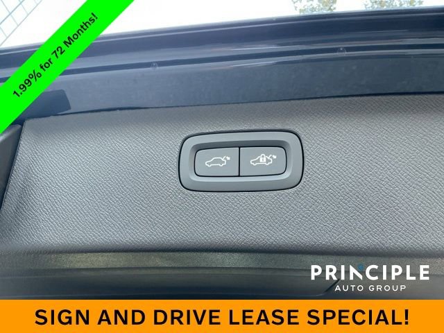 New 2026 Volvo XC90 B6 Plus w/ Protection Package Premier image 35
