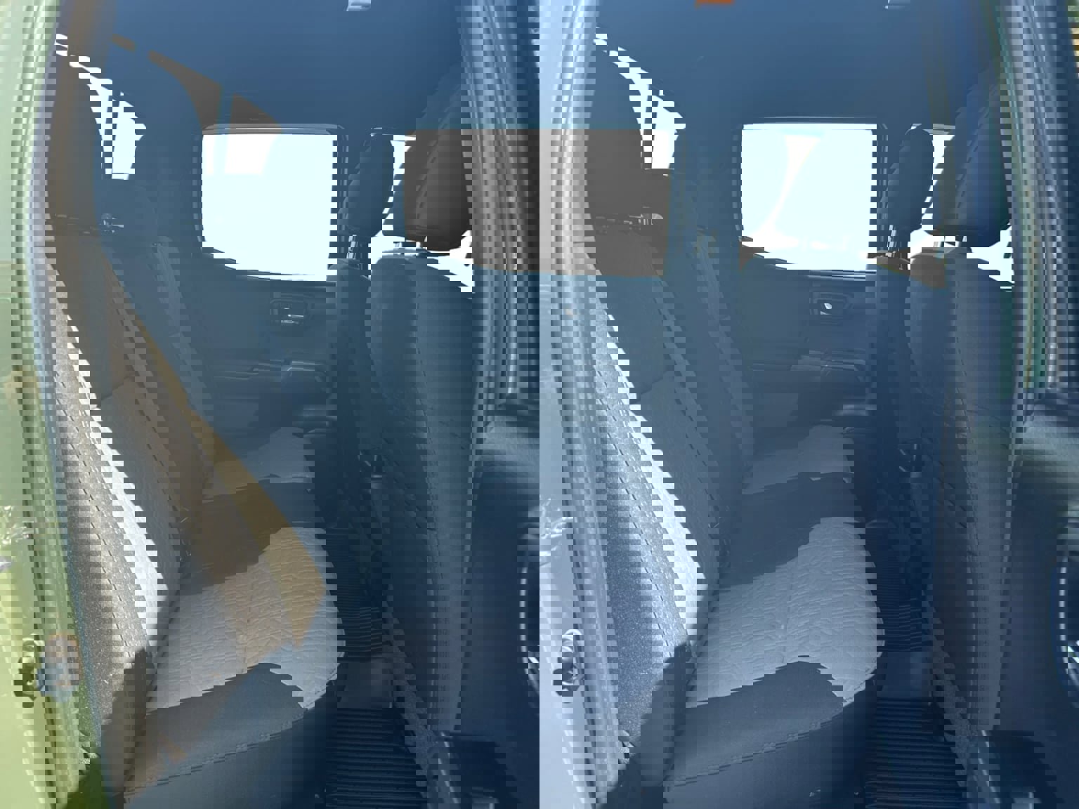 Used 2021 Toyota Tacoma TRD Off-Road w/ Technology Package image 18